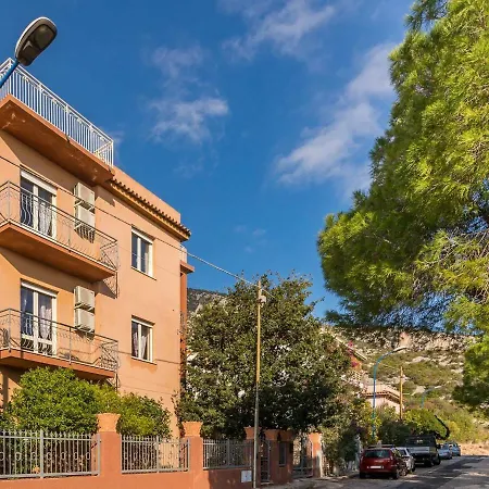 Locazione Turistica Casa Pineta 1 Apartment *