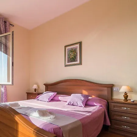 Locazione Turistica Casa Pineta 1 Apartment